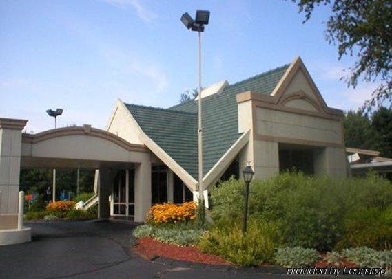 Rodeway Inn גרינפילד מראה חיצוני תמונה