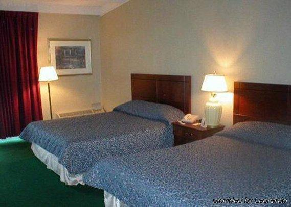 Rodeway Inn גרינפילד חדר תמונה
