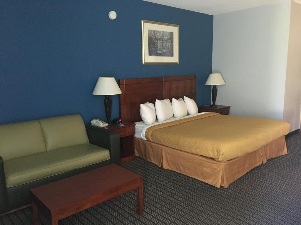 Rodeway Inn גרינפילד מראה חיצוני תמונה