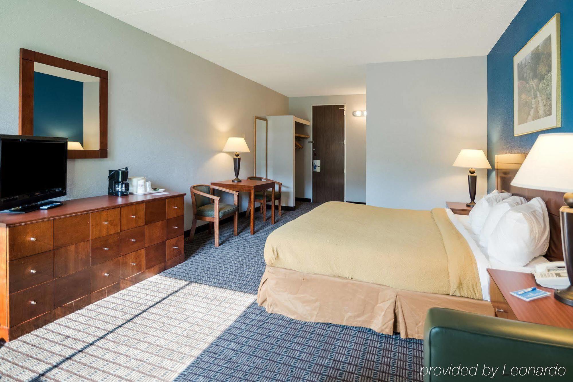 Rodeway Inn גרינפילד מראה חיצוני תמונה