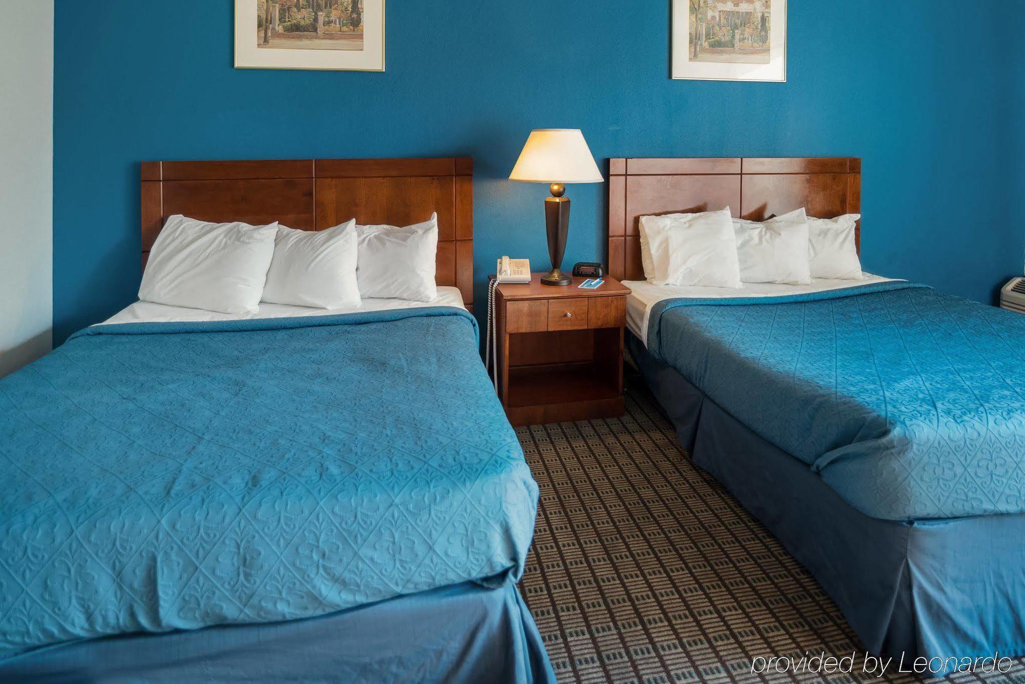 Rodeway Inn גרינפילד מראה חיצוני תמונה
